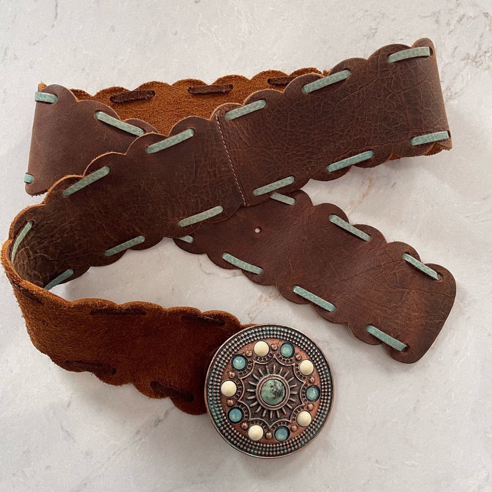 LEATHEROCK USA Brown Leather Belt with Blue Trim & Round Decorative Buckle, M-L